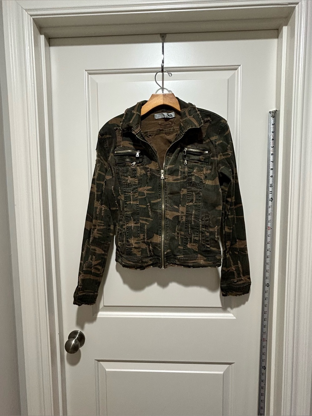 Blue Topic Women's size L Camouflage Zip-Front Jacket - Distressed- LIKE NEW